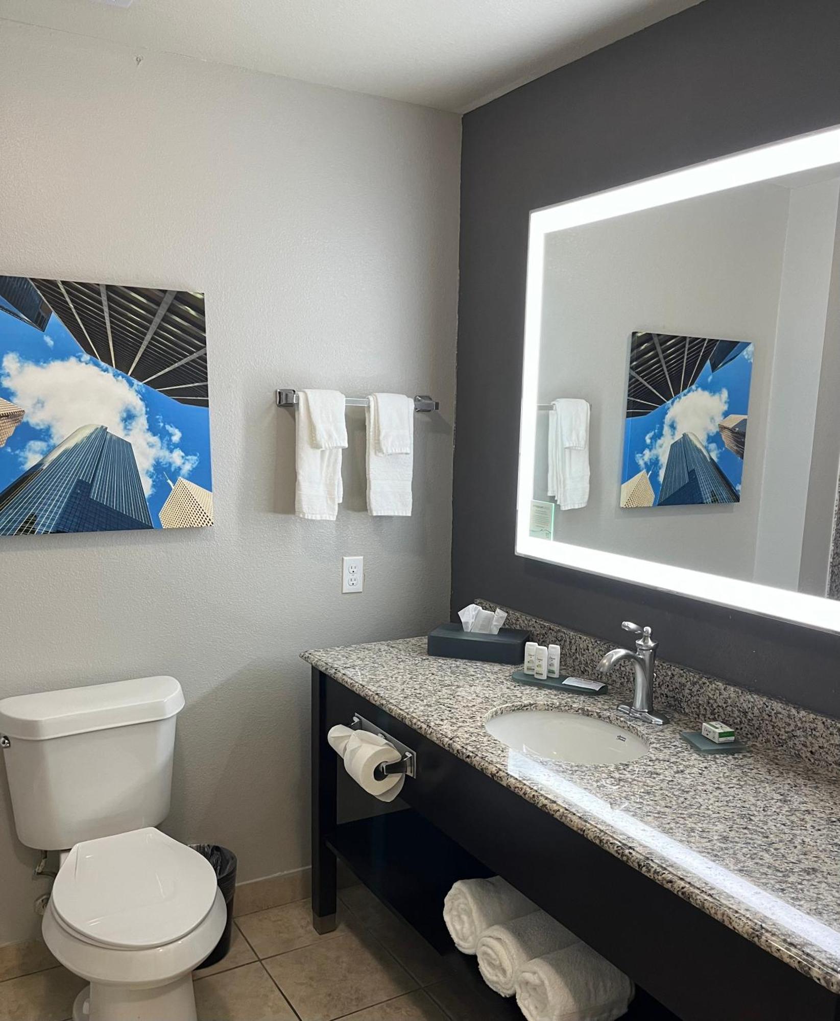 מלון La Quinta By Wyndham Houston Energy Corridor מראה חיצוני תמונה