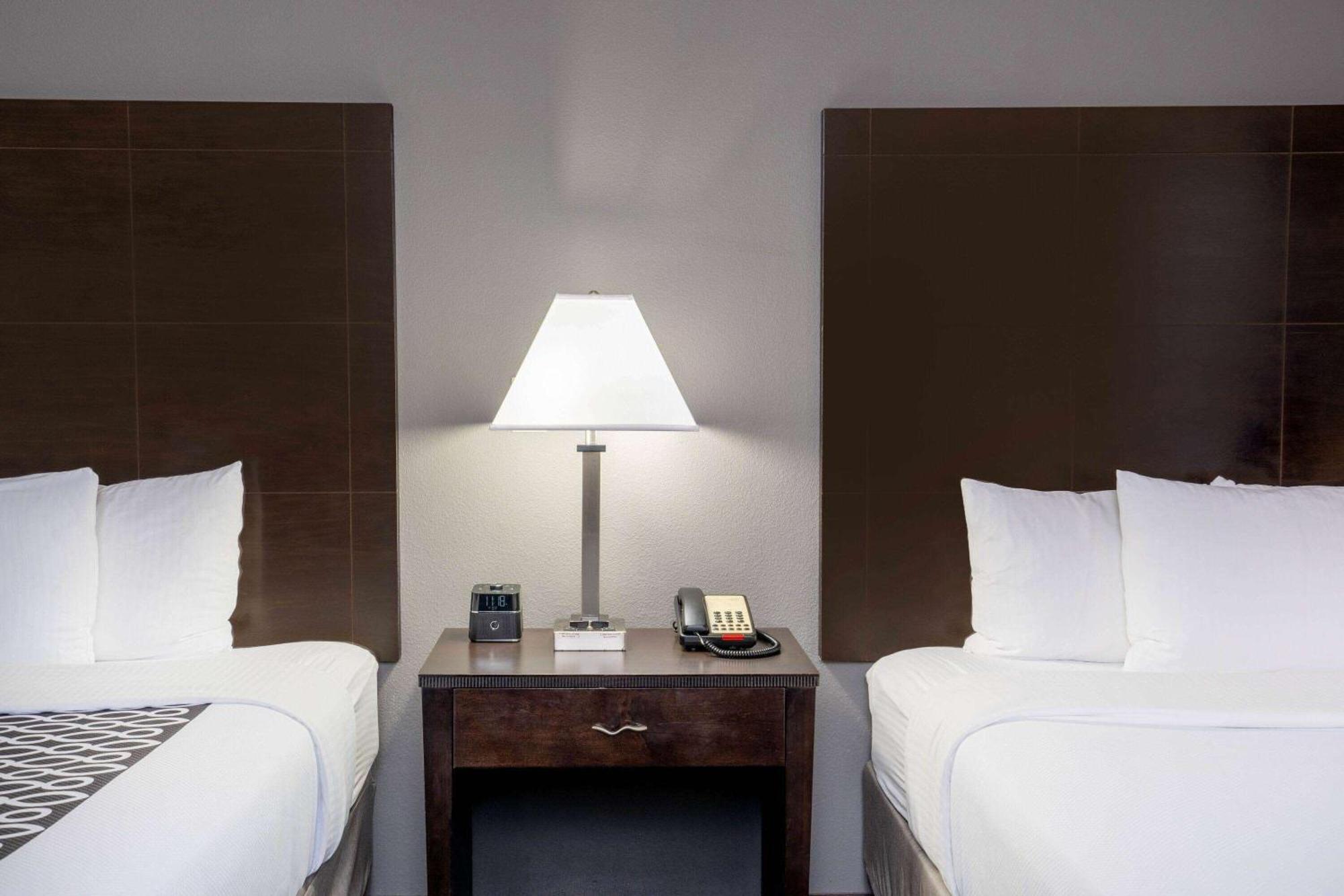 מלון La Quinta By Wyndham Houston Energy Corridor מראה חיצוני תמונה