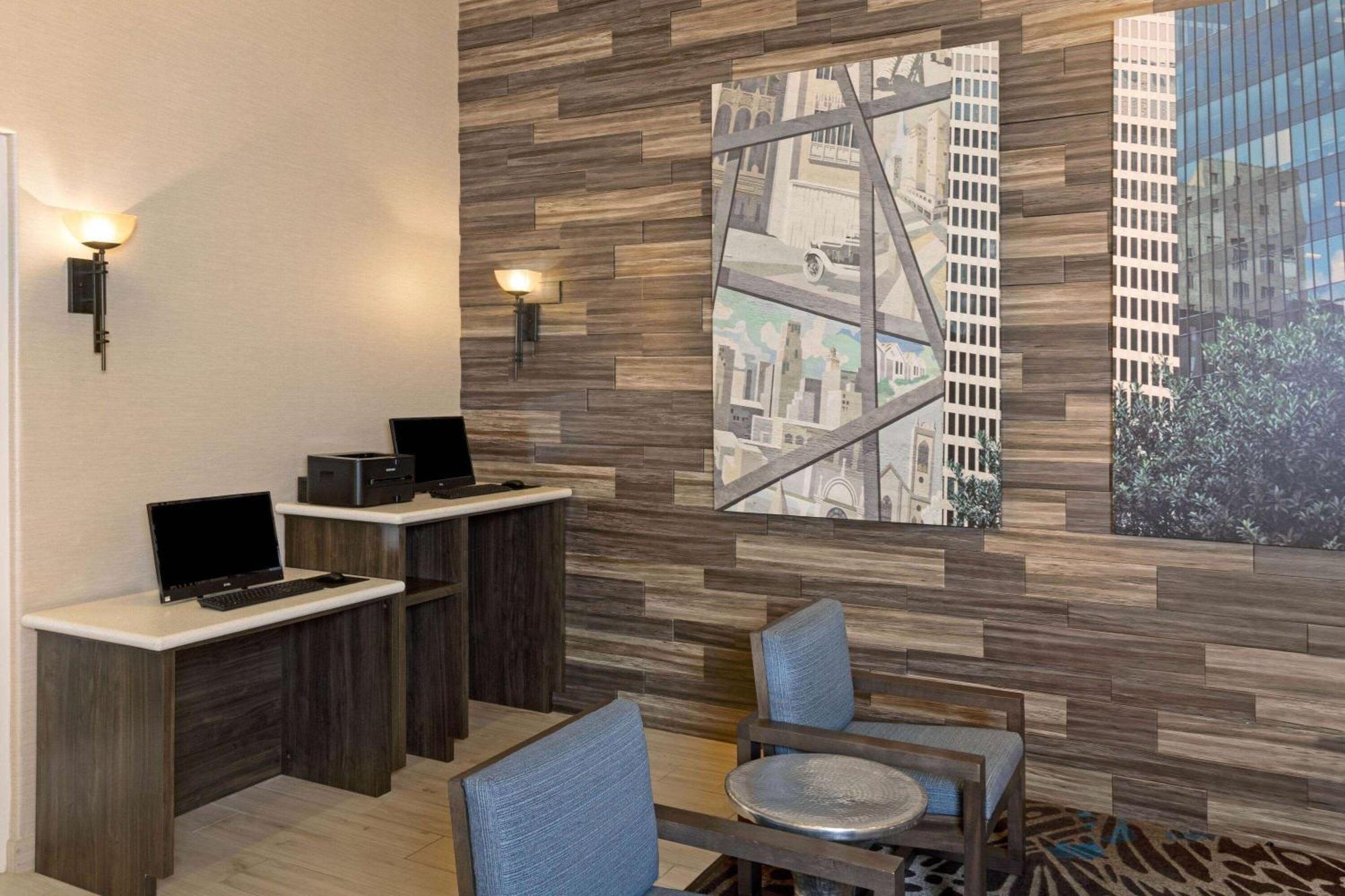 מלון La Quinta By Wyndham Houston Energy Corridor מראה חיצוני תמונה