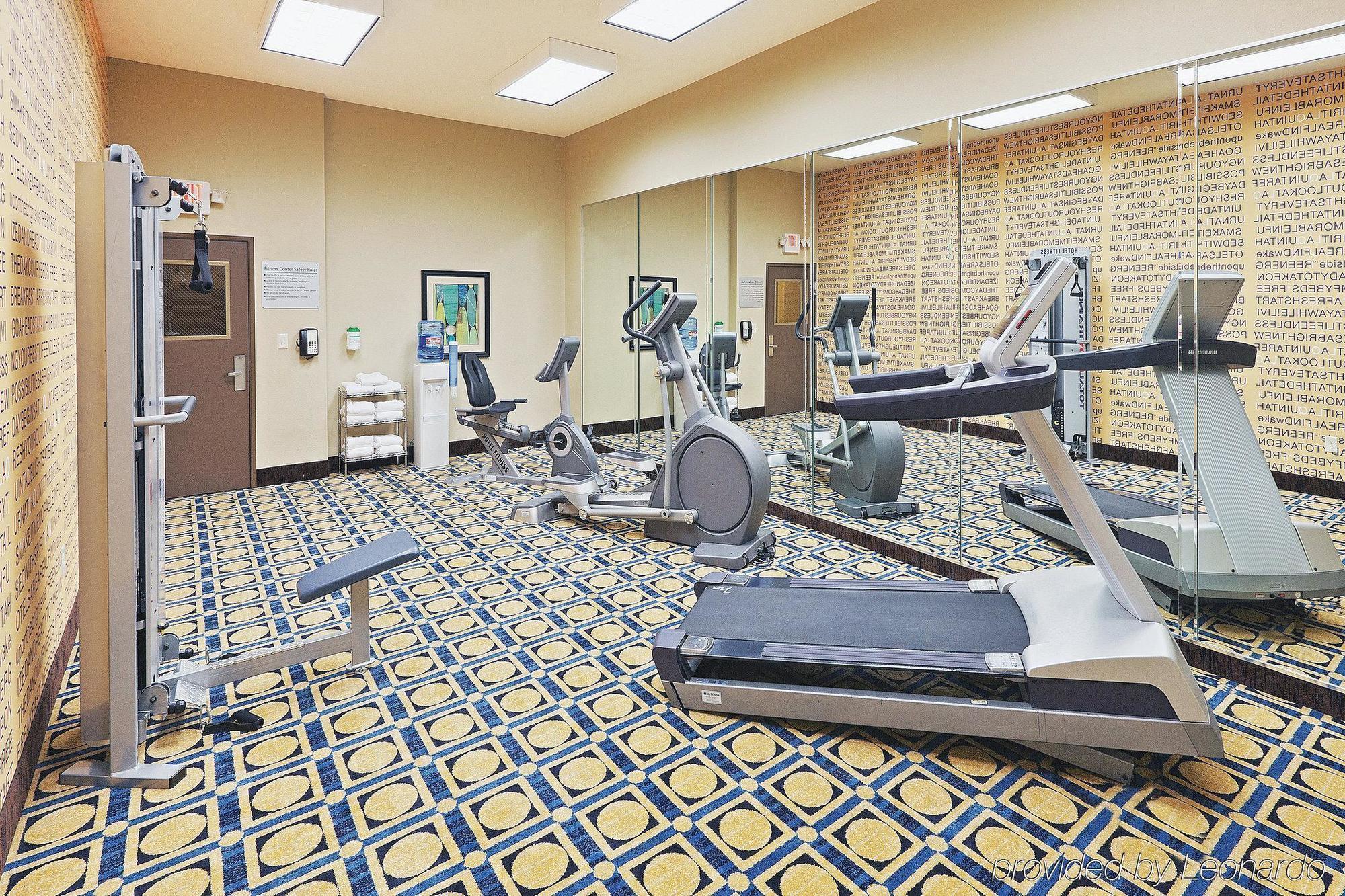 מלון La Quinta By Wyndham Houston Energy Corridor מתקנים תמונה